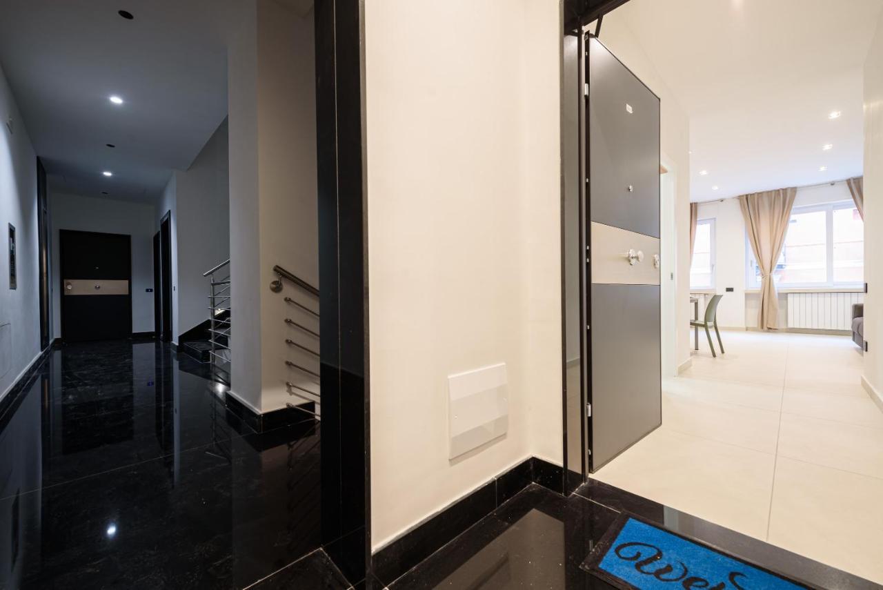 Via Niccolo Tommaseo 4 - Appartamento 1 Naples Exterior photo